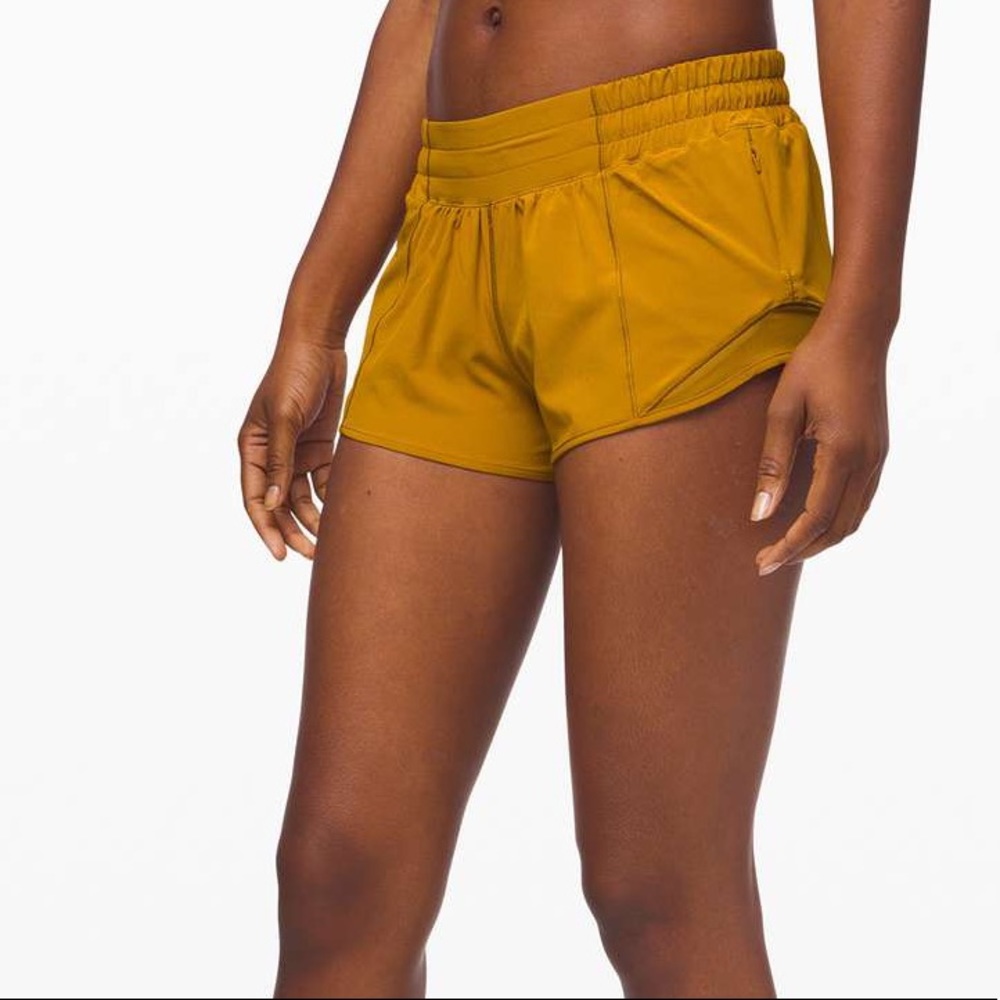 LOOKING TO TRADE THESE LULULEMON HOTTY HOT SHORTS